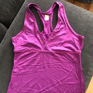 Lucy sports tank